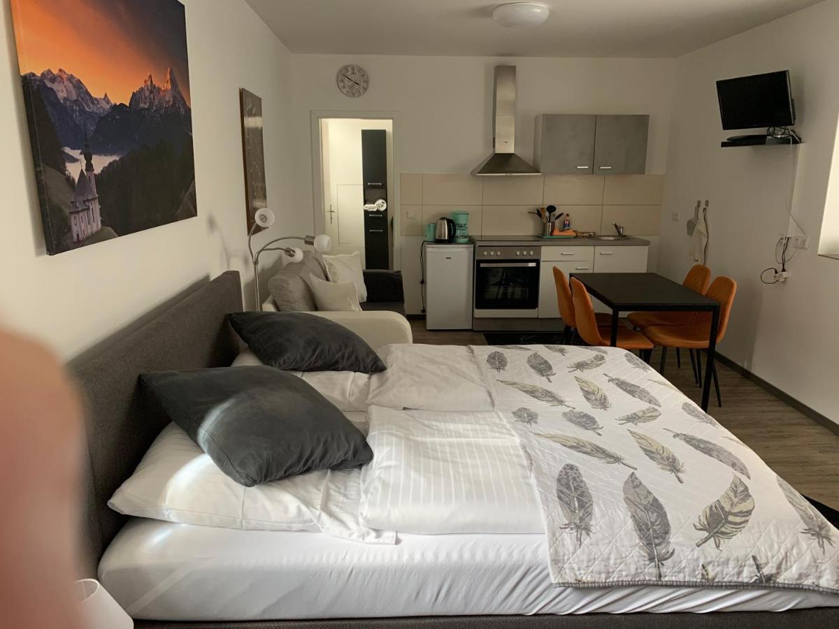 Hostel Am Ostentor Регенсбург Экстерьер фото